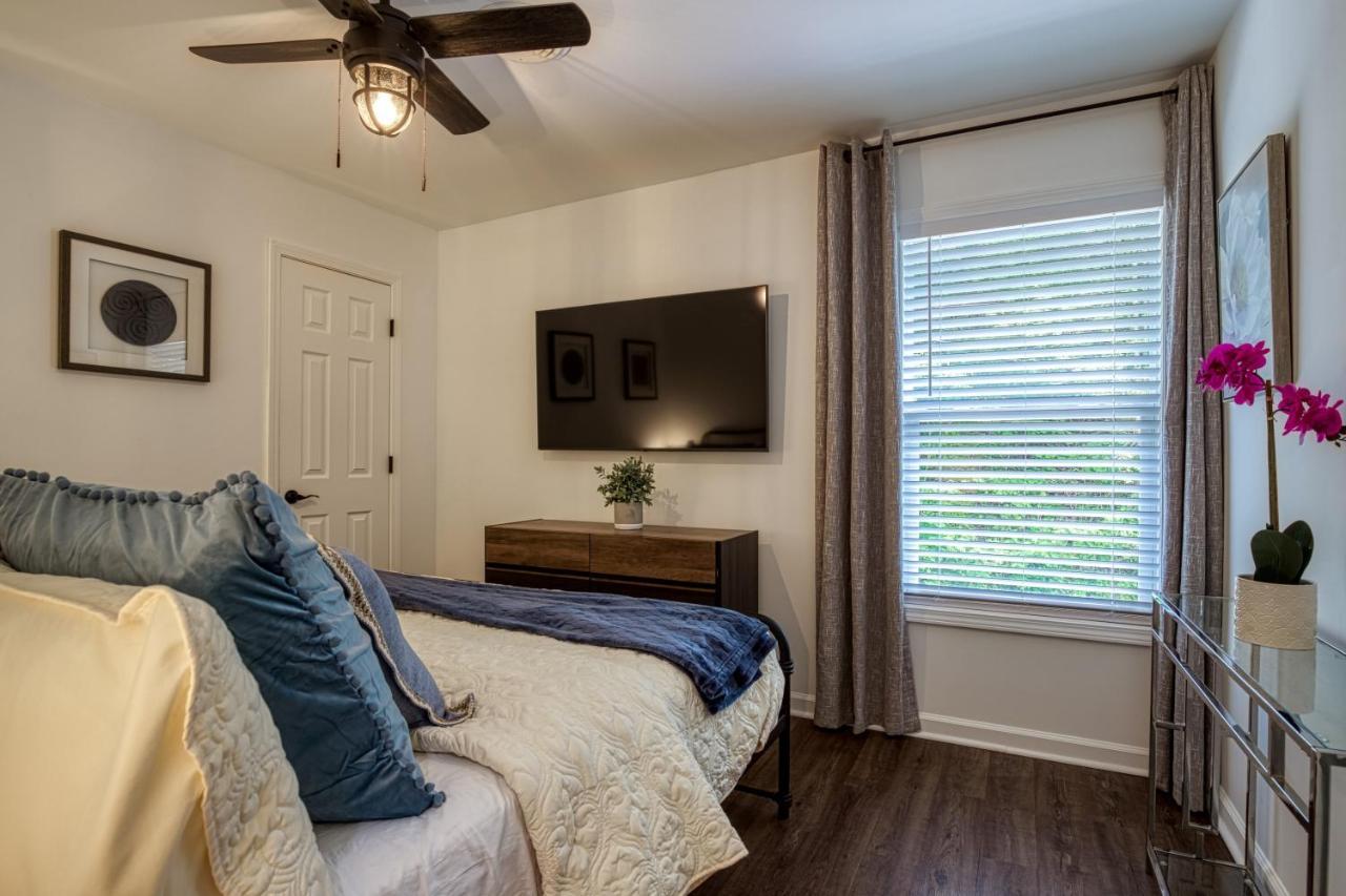 הוילה סביירוויל Great Location - Hot Tub - Dog Friendly מראה חיצוני תמונה